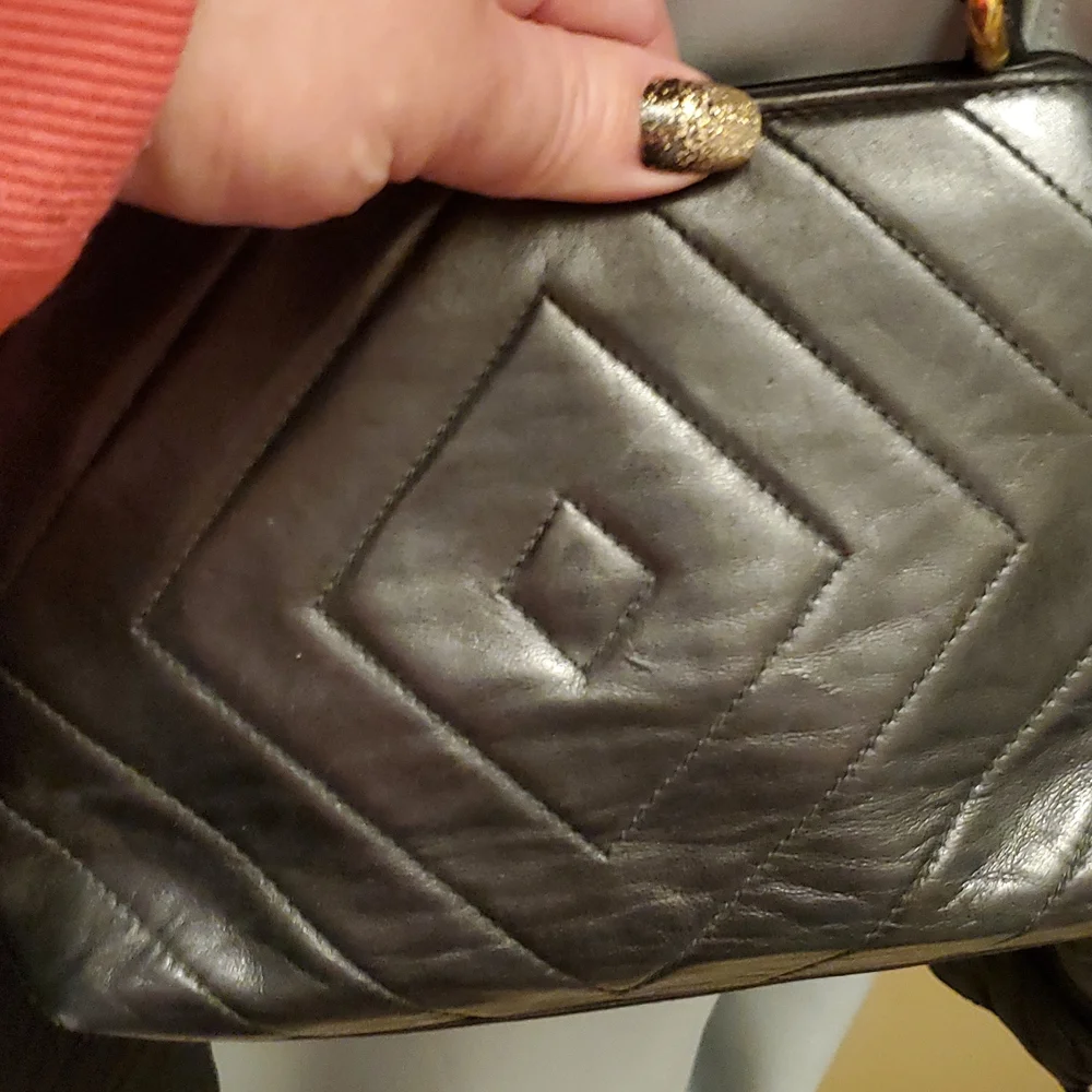 CHANEL Black Quilted Shoulder Bag - Picture 9 of 14